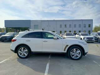 2013 Infiniti QX70, белый, 1695000 рублей, вид 4