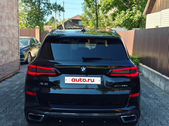 2020 BMW X5 45e IV (G05/G18), чёрный, 6700000 рублей - вид 5