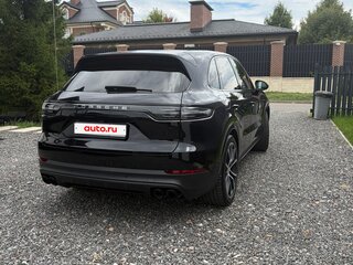 2018 Porsche Cayenne III, чёрный, 5300000 рублей, вид 5