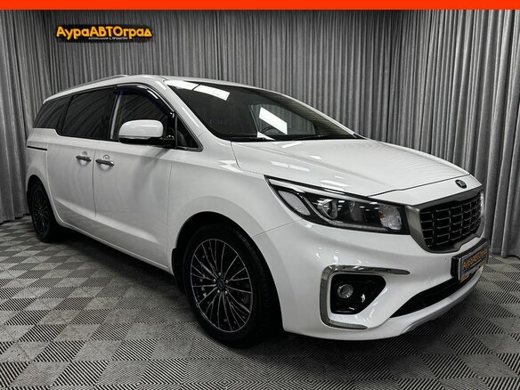 2018 Kia Carnival III, белый