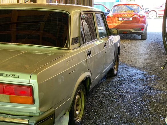 2011 Lada (ВАЗ) 2107, серебристый, 170000 рублей - вид 3