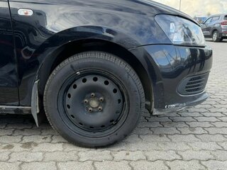 2011 Volkswagen Polo V, чёрный, 539000 рублей, вид 4