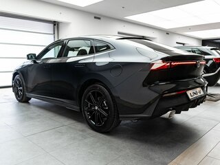 2024 Changan UNI-V I, чёрный, 2550000 рублей, вид 3