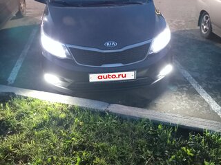 2016 Kia Rio III Рестайлинг, чёрный, 870000 рублей, вид 2