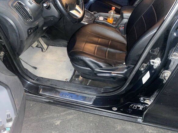 2010 Kia Sportage III, чёрный, 1100000 рублей - вид 8
