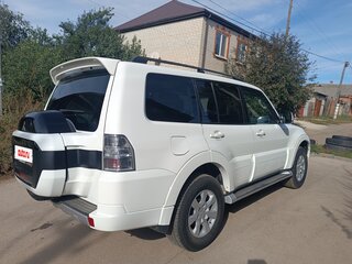 2015 Mitsubishi Pajero IV Рестайлинг 2, белый, 3800000 рублей, вид 3