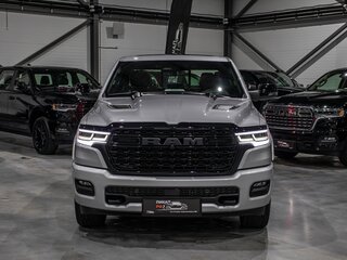 2026 Ram 1500 Crew Cab eTorque V Рестайлинг, серебристый, 11490000 рублей, вид 2