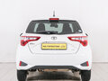 2017 Toyota Vitz III (XP130) Рестайлинг 2, белый, 879000 рублей - вид 4