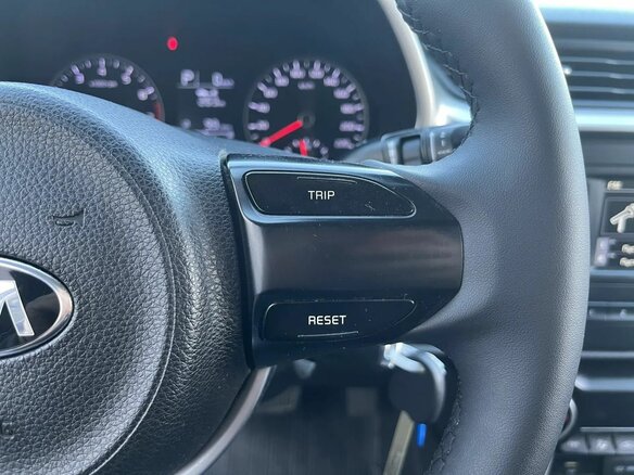 2020 Kia Rio IV Рестайлинг, красный, 1579000 рублей - вид 15