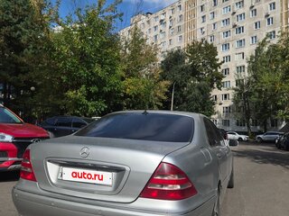 2000 Mercedes-Benz S-Класс 320 IV (W220), серый, 520000 рублей, вид 3