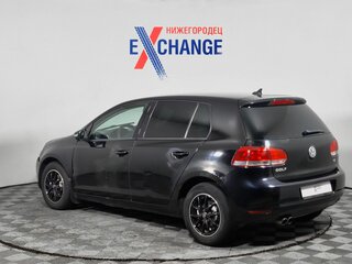 2011 Volkswagen Golf VI, чёрный, 474000 рублей, вид 2