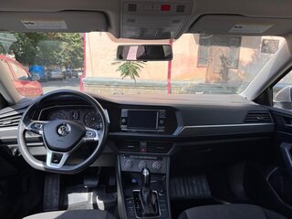2020 Volkswagen Jetta 6-speed VII, серебристый, 1370000 рублей, вид 5