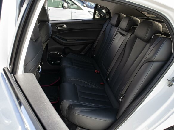 2023 Omoda S5, белый, 1399000 рублей - вид 8