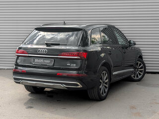 2023 Audi Q7 45 TFSI II (4M) Рестайлинг, чёрный, 6950000 рублей, вид 5