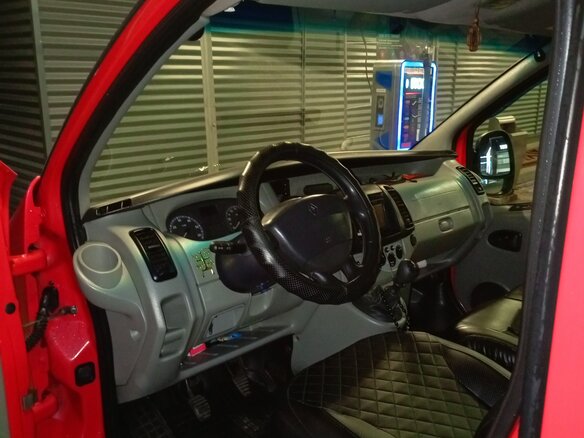 2008 Renault Trafic II Рестайлинг, красный, 1200000 рублей - вид 14