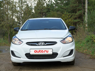 2014 Hyundai Solaris I, белый, 740000 рублей, вид 3