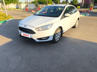 2017 Ford Focus III Рестайлинг, белый, 950000 рублей, вид 1