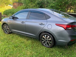 2018 Hyundai Solaris II, серый, 1200000 рублей, вид 3