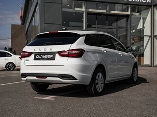 2026 Lada (ВАЗ) Vesta SW I Рестайлинг (NG), белый, 1860000 рублей, вид 2