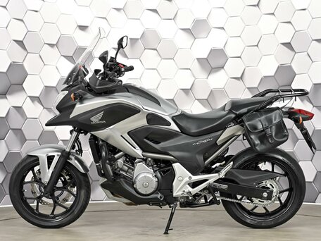 2013 Honda NC 700X, серебристый, 615000 рублей, вид 4