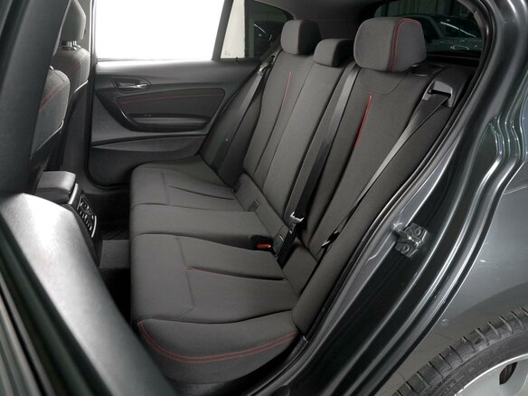 2011 BMW 1 серии 118i II (F20/F21), серый, 1219000 рублей - вид 8