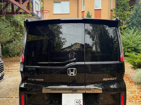2021 Honda Stepwgn Spada V Рестайлинг, чёрный, 2100000 рублей, вид 4