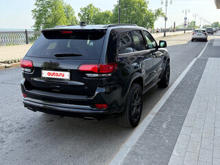 2020 Jeep Grand Cherokee IV (WK2) Рестайлинг, чёрный, 5000000 рублей, вид 4