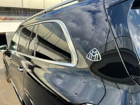 2024 Mercedes-Benz Maybach GLS 600 I, чёрный, 29500000 рублей - вид 8