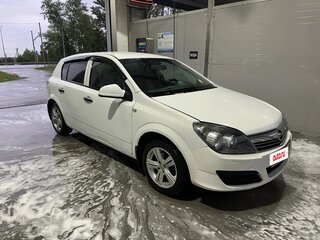2007 Opel Astra H Рестайлинг, белый, 350000 рублей, вид 3