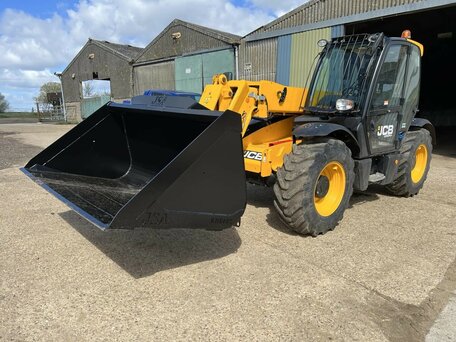 2020 JCB 531-70, золотистый, 9800000 рублей, вид 2