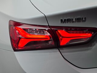 2022 Chevrolet Malibu IX Рестайлинг, белый, 1680000 рублей, вид 5