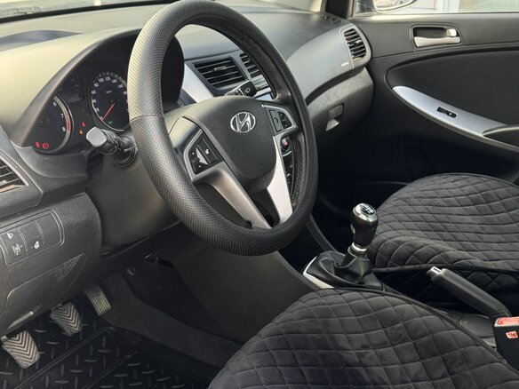 2014 Hyundai Solaris I, серый, 880000 рублей - вид 9