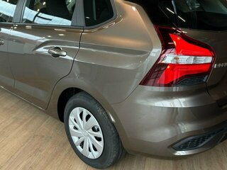 2026 Lada (ВАЗ) Iskra SW, коричневый, 1585000 рублей, вид 5