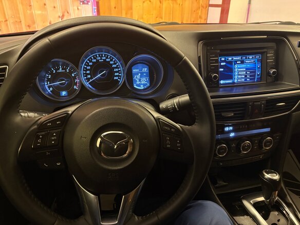 2013 Mazda 6 III (GJ), красный, 1550000 рублей - вид 24