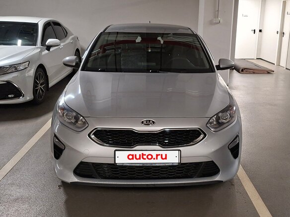 2018 Kia Ceed III, серебристый, 1415000 рублей - вид 7