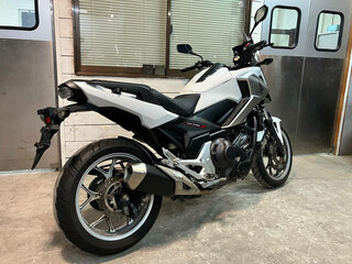 2016 Honda NC 750X, белый, 690000 рублей, вид 5