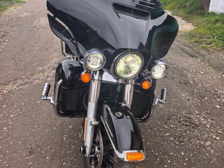 2017 Harley-Davidson Electra Glide, чёрный, 1300000 рублей, вид 1