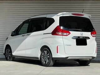 2023 Honda Freed II Рестайлинг, белый, 1399000 рублей, вид 2