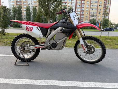 2006 Honda CRF 250R, красный, 399000 рублей, вид 2