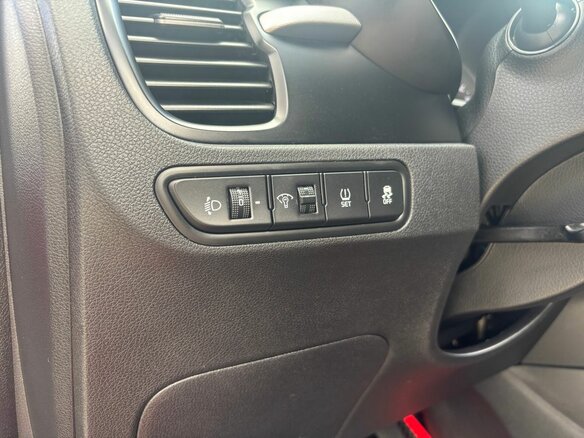 2018 Kia Rio IV, красный - вид 23