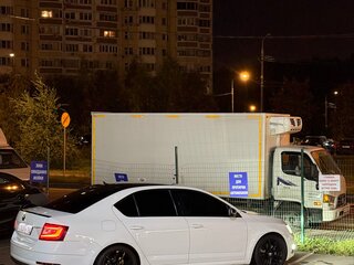 2019 Skoda Octavia III (A7) Рестайлинг, белый, 1115000 рублей, вид 3