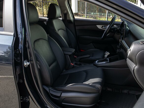 2021 Kia K3 II Рестайлинг, синий, 2249000 рублей - вид 7
