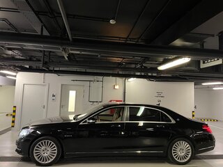 2017 Mercedes-Benz Maybach S-Класс 500 I (X222), чёрный, 3200000 рублей, вид 4