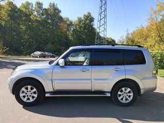2014 Mitsubishi Pajero IV Рестайлинг 2, серебристый, 2450000 рублей, вид 5