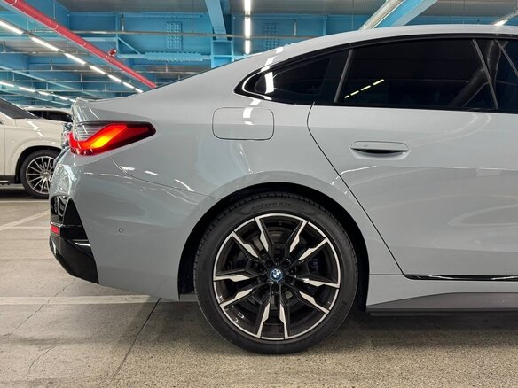 2023 BMW i4 M50 G26, серый, 7980000 рублей - вид 6