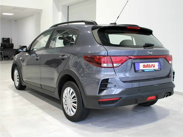 2021 Kia Rio X IV Рестайлинг, серый - вид 3