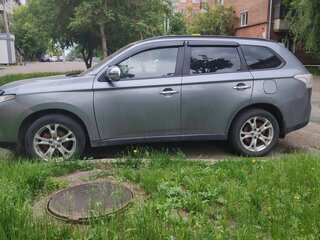 2012 Mitsubishi Outlander III, серый, 1350000 рублей, вид 4