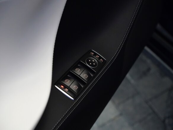 2019 Tesla Model S Performance I Рестайлинг, синий, 4800000 рублей - вид 8