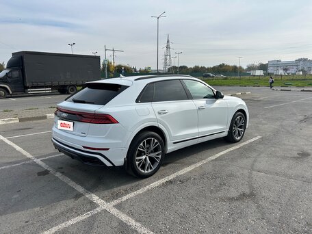 2022 Audi Q8 45 TDI I (4M), белый, 9350000 рублей, вид 5