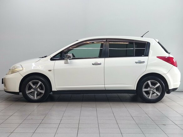 2006 Nissan Tiida I, белый, 480000 рублей - вид 6